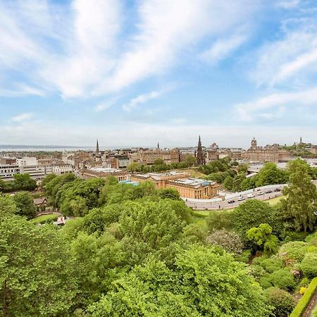 Luxury 3-Bedroom Apartment With Stunning Views At Ramsay Garden Эдинбург Экстерьер фото